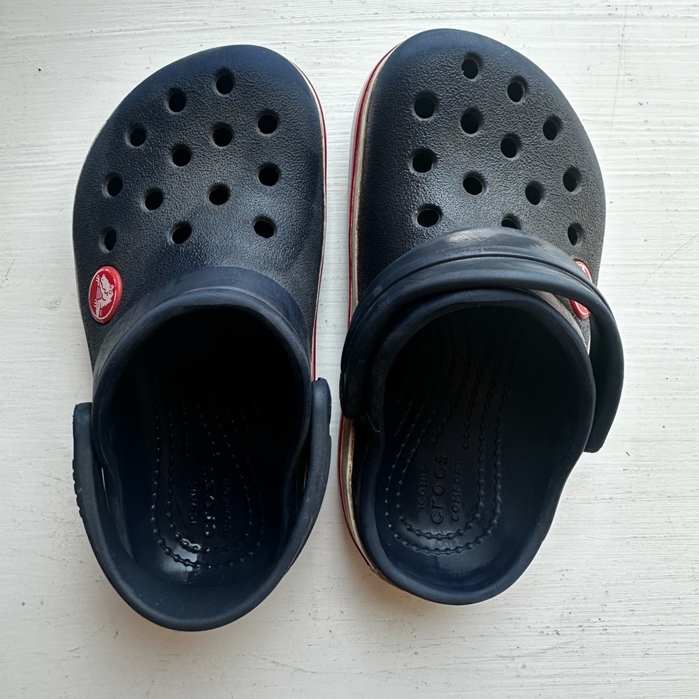 Navy Blue crocs toddler size 8